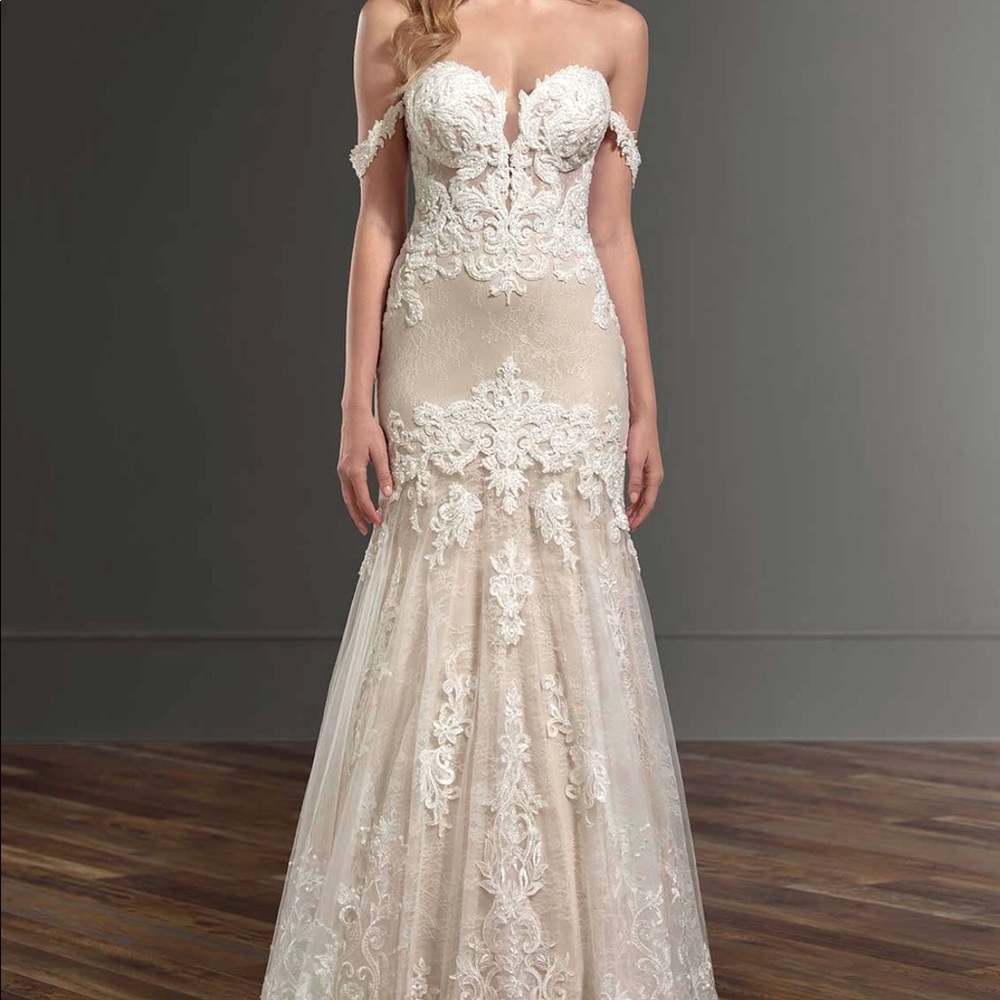 Weddding dress is ready for a new bride